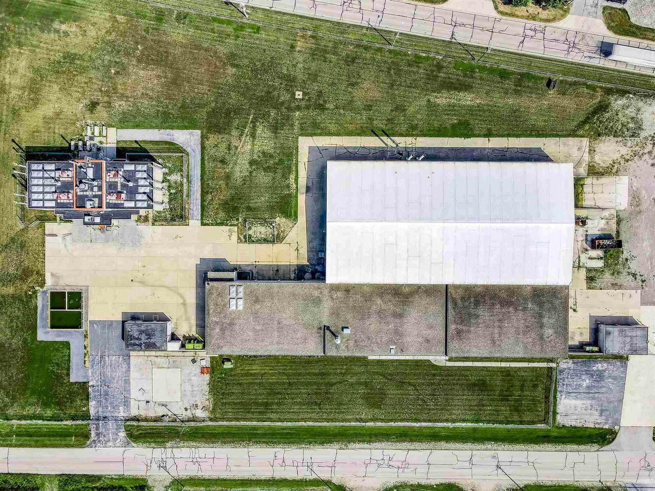 2005 Guy Brown Dr, Decatur, IN 46733